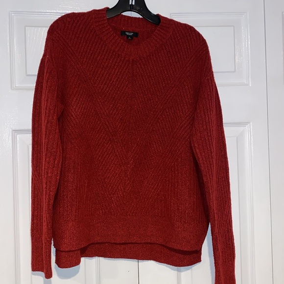 Simply Vera size small sweater - Picture 2 of 3